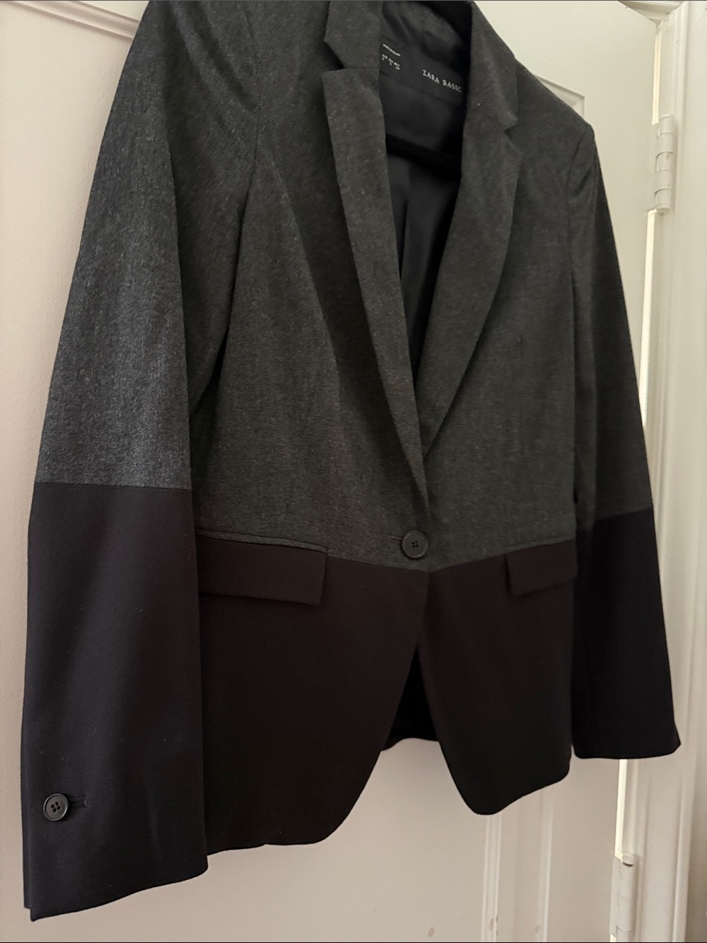 Zara Two-Tone Gray and Black Blazer